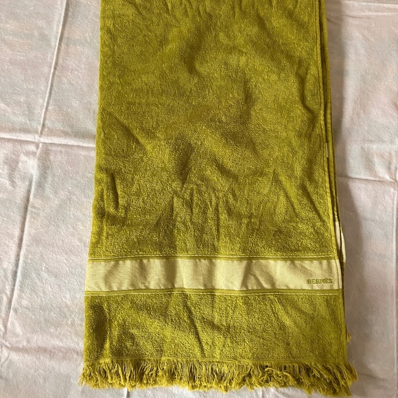 NEW HERMÈS YACHTING BEACH TOWEL - Picture 4 of 16